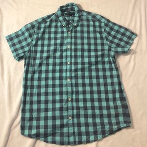 Men’s Aeropostale Plad Button Up Shirt.